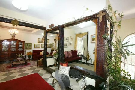 Casa à venda com 350m², 4 quartos e 2 vagas