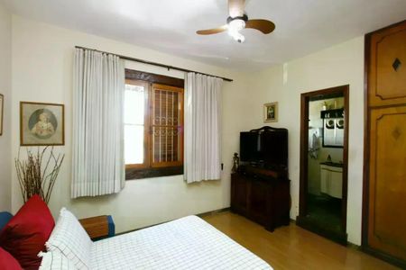 Casa à venda com 350m², 4 quartos e 2 vagas