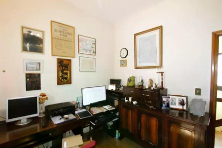 Casa à venda com 350m², 4 quartos e 2 vagas