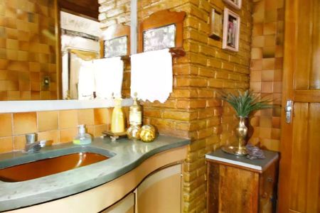 Casa à venda com 350m², 4 quartos e 2 vagas