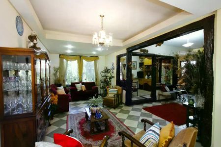 Casa à venda com 350m², 4 quartos e 2 vagas