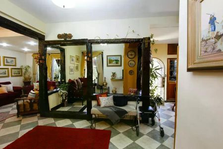 Casa à venda com 350m², 4 quartos e 2 vagas