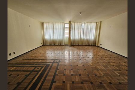 Apartamento à venda com 4 quartos, 227m² em Centro, Belo Horizonte