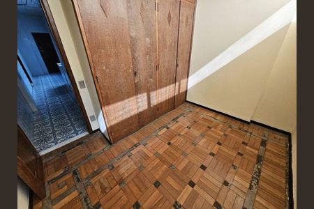 Apartamento à venda com 227m², 4 quartos e 1 vaga