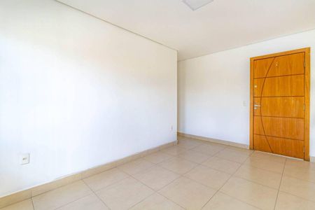 Casa à venda com 3 quartos, 500m² em Sagrada Família, Belo Horizonte