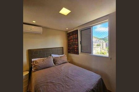 Apartamento à venda com 130m², 2 quartos e 3 vagas