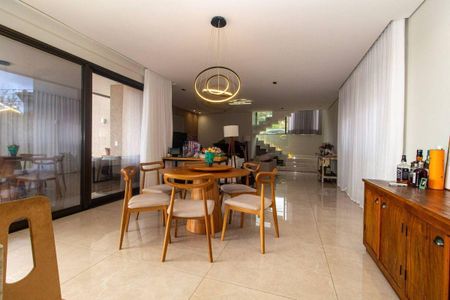 Casa à venda com 4 quartos, 470m² em Alphaville - Lagoa dos Ingleses, Nova Lima