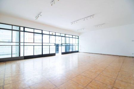 Casa à venda com 4 quartos, 696m² em Sion, Belo Horizonte