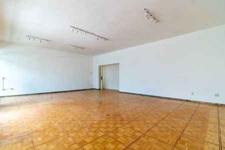 Casa à venda com 4 quartos, 696m² em Sion, Belo Horizonte