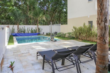 Apartamento para alugar com 28m², 1 quarto e sem vaga Apartamento para alugar com 28m², 1 quarto e sem vagaÁrea comum - Piscina