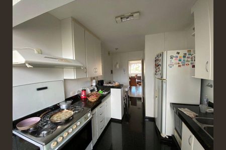 Apartamento à venda com 3 quartos, 180m² em Santa Lúcia, Belo Horizonte
