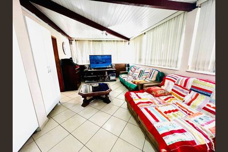 Casa à venda com 13 quartos, 1200m² em Padre Eustáquio, Belo Horizonte