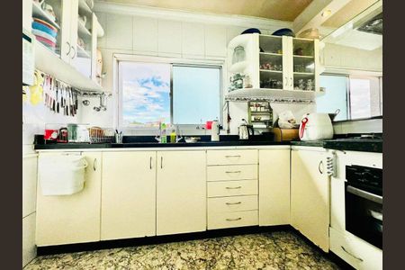 Casa à venda com 1200m², 13 quartos e 5 vagas