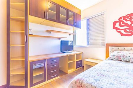 Apartamento à venda com 3 quartos, 98m² em Belvedere, Belo Horizonte