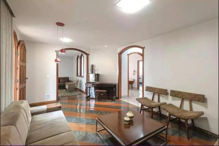 Casa à venda com 4 quartos, 323m² em São Bento, Belo Horizonte