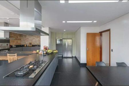 Casa à venda com 4 quartos, 323m² em São Bento, Belo Horizonte