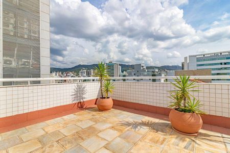 Apartamento à venda com 300m², 4 quartos e 4 vagas