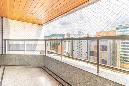 Apartamento à venda com 300m², 4 quartos e 4 vagas