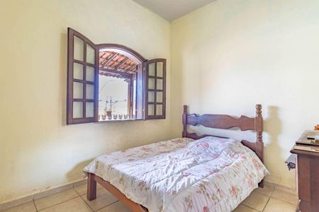 Casa à venda com 330m², 4 quartos e 7 vagas