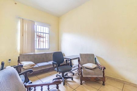 Casa à venda com 4 quartos, 330m² em Lagoinha, Belo Horizonte