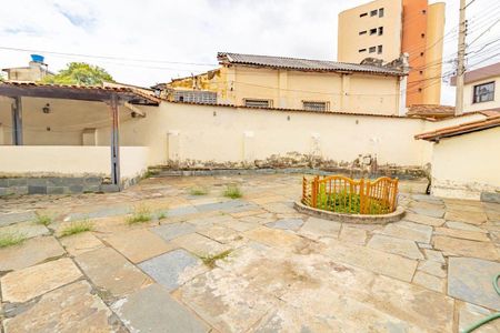 Casa à venda com 330m², 4 quartos e 7 vagas