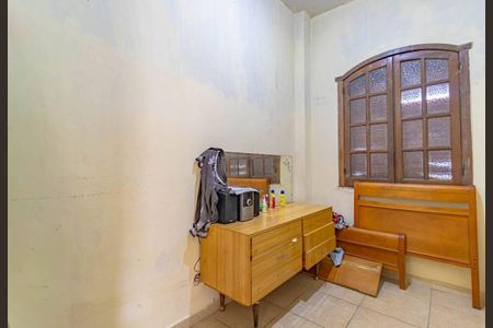 Casa à venda com 4 quartos, 330m² em Lagoinha, Belo Horizonte
