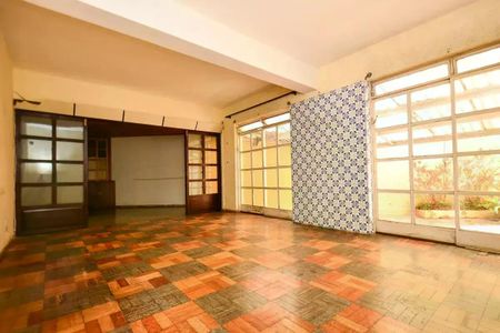 Apartamento à venda com 3 quartos, 104m² em Serra, Belo Horizonte