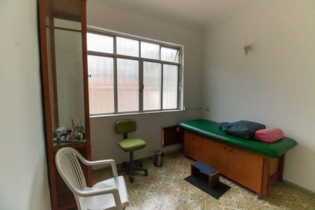 Casa à venda com 141m², 5 quartos e 2 vagas Casa à venda com 141m², 5 quartos e 2 vagasQuarto 1