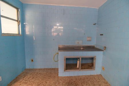 Casa à venda com 141m², 5 quartos e 2 vagas Casa à venda com 141m², 5 quartos e 2 vagasCozinha