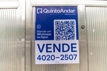 Casa à venda com 141m², 5 quartos e 2 vagas Casa à venda com 141m², 5 quartos e 2 vagasPlaca