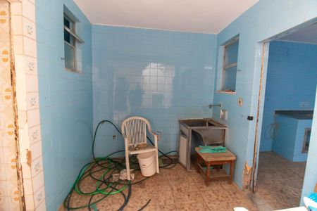 Casa à venda com 141m², 5 quartos e 2 vagas Casa à venda com 141m², 5 quartos e 2 vagasÁrea de Serviço