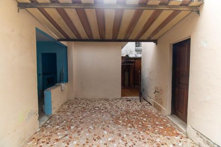 Casa à venda com 141m², 5 quartos e 2 vagas Casa à venda com 141m², 5 quartos e 2 vagasÁrea externa