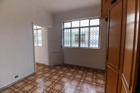 Casa à venda com 141m², 5 quartos e 2 vagas Casa à venda com 141m², 5 quartos e 2 vagasQuarto 4