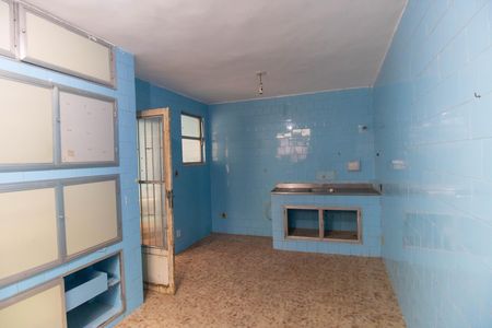 Casa à venda com 141m², 5 quartos e 2 vagas Casa à venda com 141m², 5 quartos e 2 vagasCozinha