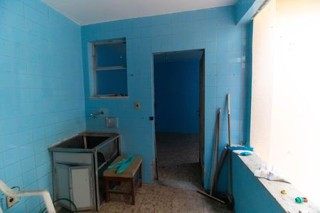 Casa à venda com 141m², 5 quartos e 2 vagas Casa à venda com 141m², 5 quartos e 2 vagasÁrea de Serviço