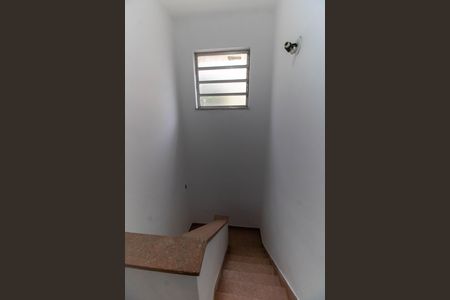 Casa à venda com 141m², 5 quartos e 2 vagas Casa à venda com 141m², 5 quartos e 2 vagasHall