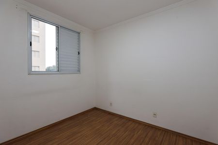 Quarto 1 de apartamento para alugar com 2 quartos, 44m² em Vila Pirajussara, São Paulo