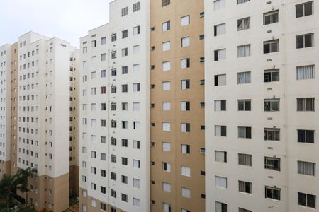 Vista da Sala de apartamento para alugar com 2 quartos, 44m² em Vila Pirajussara, São Paulo