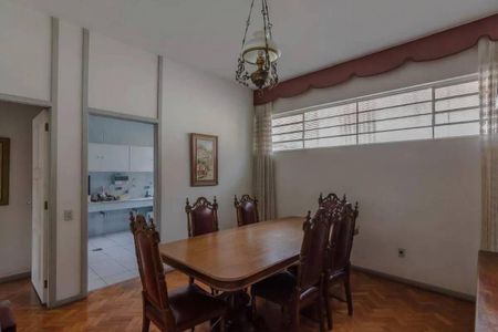 Casa à venda com 4 quartos, 300m² em Serra, Belo Horizonte