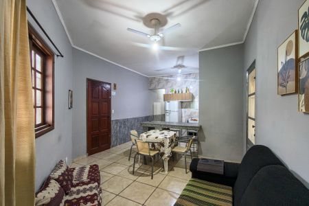 Casa para alugar com 168m², 3 quartos e 3 vagasSala