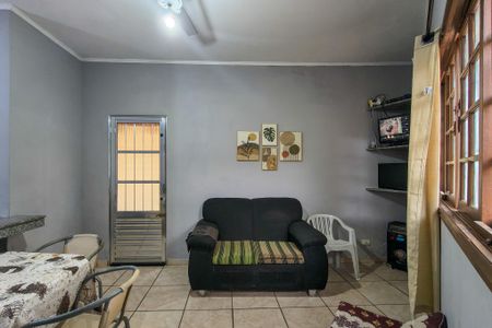 Casa para alugar com 168m², 3 quartos e 3 vagasSala