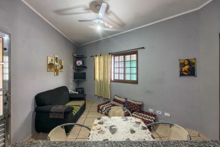 Sala de casa para alugar com 3 quartos, 168m² em Solemar, Praia Grande