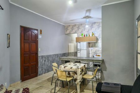 Casa para alugar com 168m², 3 quartos e 3 vagasSala