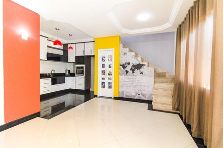 Sala de casa para alugar com 1 quarto, 66m² em Conjunto Residencial José Bonifácio, São Paulo