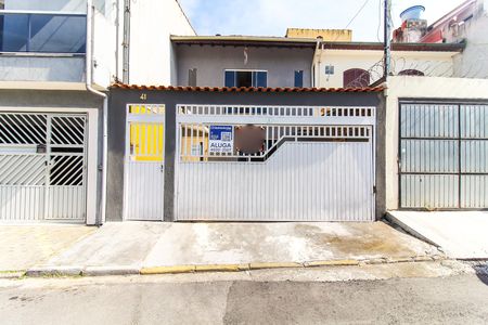 Casa para alugar com 66m², 1 quarto e 1 vaga Casa para alugar com 66m², 1 quarto e 1 vagaFachada + Placa
