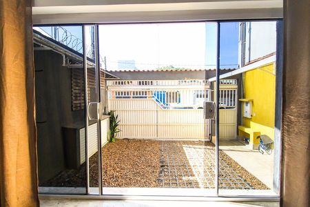 Vista da Sala de casa para alugar com 1 quarto, 66m² em Conjunto Residencial José Bonifácio, São Paulo