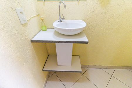 Casa para alugar com 66m², 1 quarto e 1 vaga Casa para alugar com 66m², 1 quarto e 1 vagaLavabo