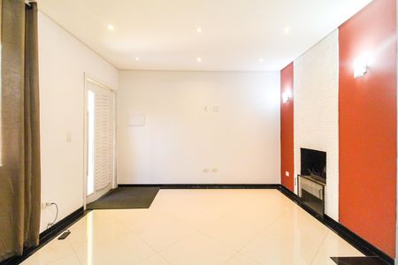 Sala de casa para alugar com 1 quarto, 66m² em Conjunto Residencial José Bonifácio, São Paulo