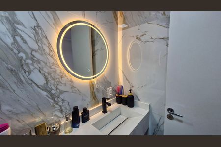 Apartamento à venda com 43m², 2 quartos e sem vaga Apartamento à venda com 43m², 2 quartos e sem vagaBanheiro