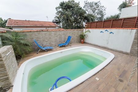 Casa para alugar com 207m², 2 quartos e 2 vagas Casa para alugar com 207m², 2 quartos e 2 vagasPiscina